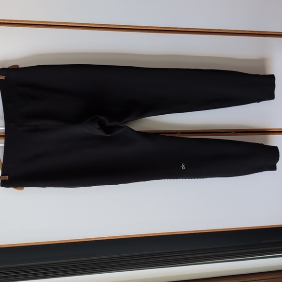 NWOT Alo Black Yoga Sweatpants Urban Moto Workout Gym M - Picture 10 of 15